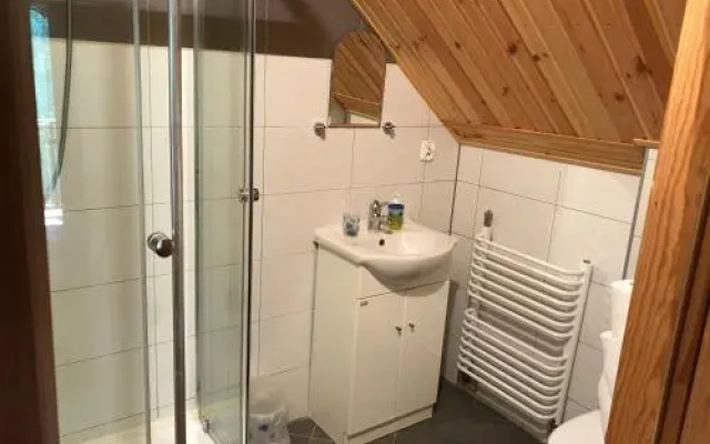 Pokoje pod Dębami