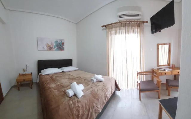 Polemarhos Guest House 9