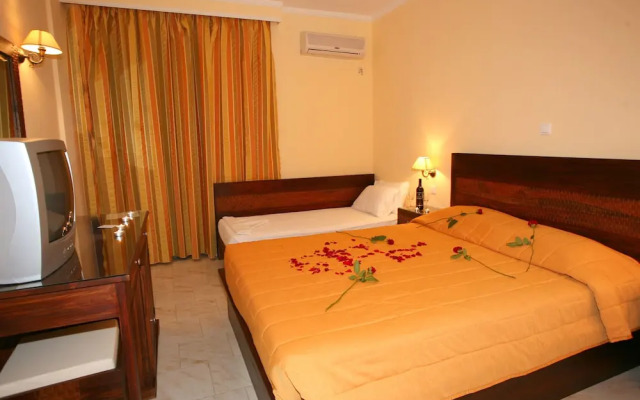 Roselands Hotel