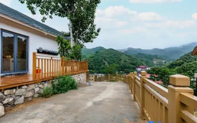 Huazhu·Qishe Suji Homestay (Jiurushan Scenic Area Branch)