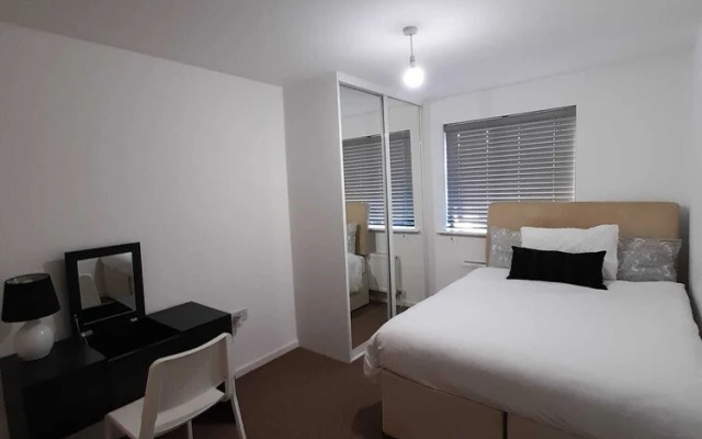 Impeccable 2-bed Apartment in London