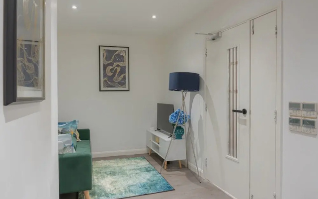 2br-sleeps5-citycentre-ws98