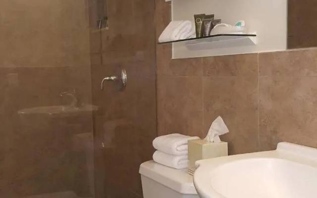 Le Cabanon Motel
