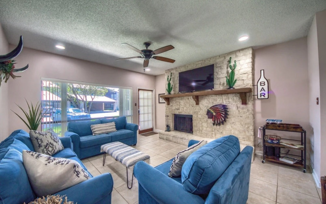 The Iron Cactus on the Comal CW C102 2 Bedroom Condo by RedAwning