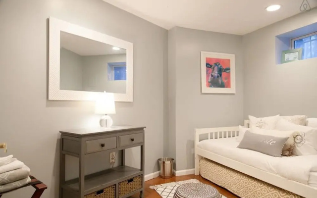 Comfort Awaits at this DC Apartment