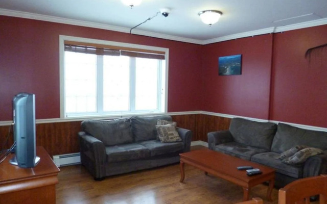 The Kangiqsujuaq Inn