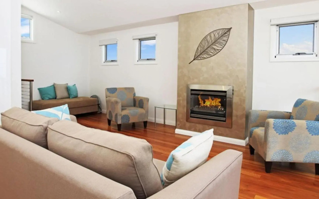 Surf Mist - contemporary seaside duplex