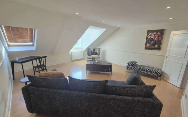 Apartment - Sleeps3 - Close to Warner Bros Studios