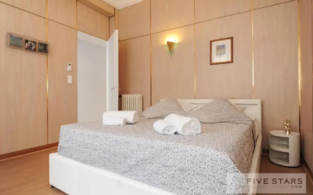 Studio 53 five stars holiday house