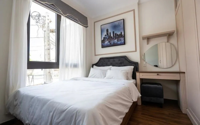 N Queen Apartment Hotel