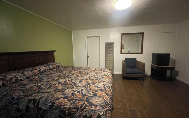 Oak Motel Modesto CA