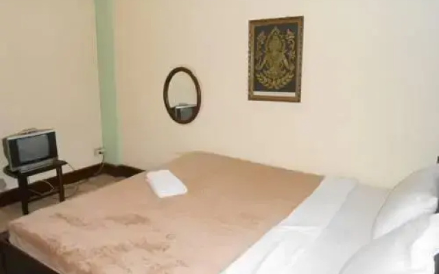 Thony 2 Guesthouse