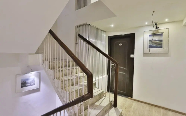 The Excellency by OYO Rooms