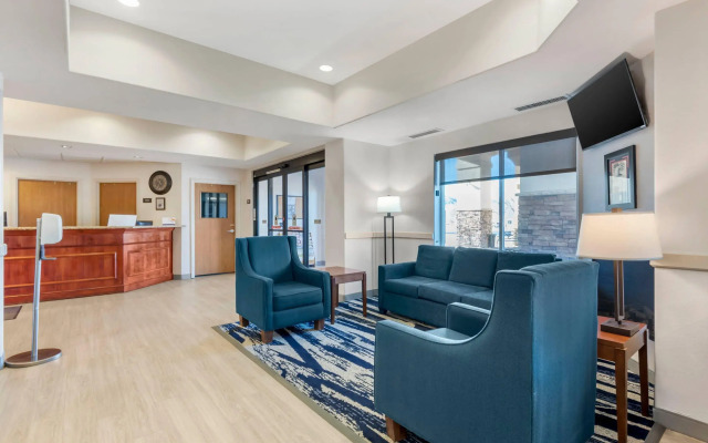 Comfort Inn & Suites Rifle