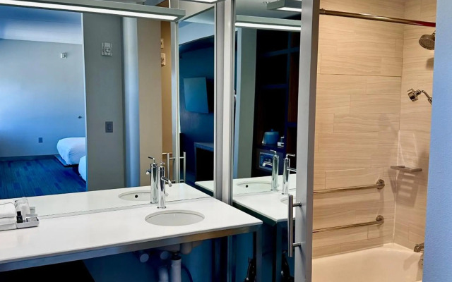 Aloft Austin Northwest
