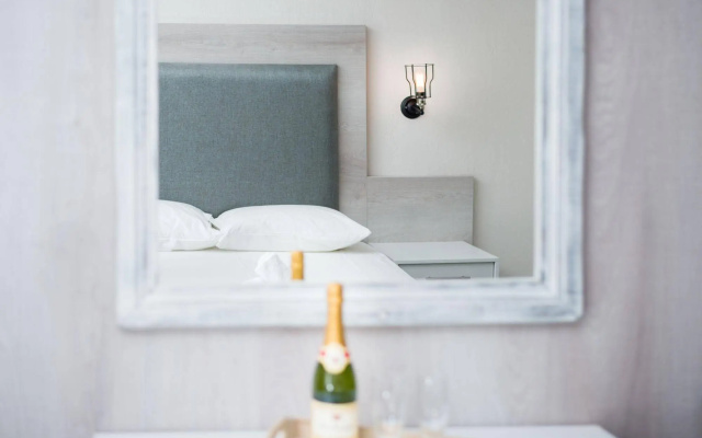 Anny Residences & Suites