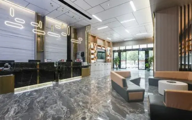 Xinyaxuan Hotel (Yudong High-speed Railway Station)