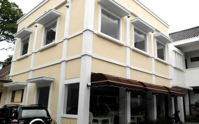 Frances Hotel