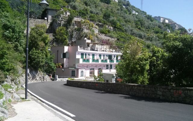Отель Doria Amalfi Италия, Амальфи - отзывы, цены и фото номеров - забронировать отель Doria Amalfi онлайн вид на фасад