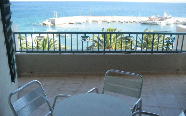 Kyveli Apartments