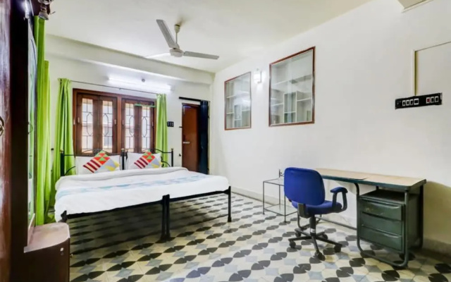 Goroomgo Gangotri Guest House kolkata