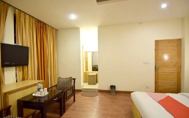 OYO 10636 Hotel The Himalayan Bliss
