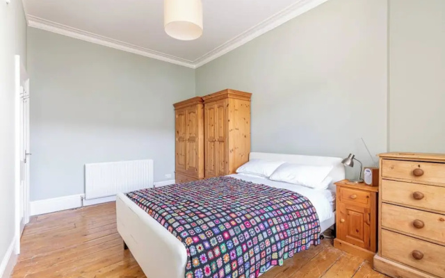Spacious Central Hove Beach Flat