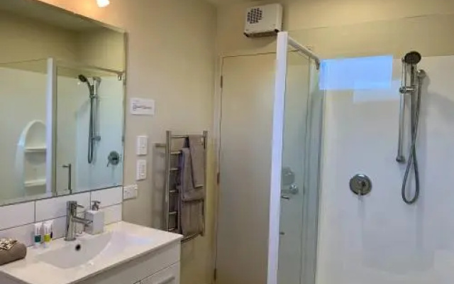 Amberley Serviced Apartments