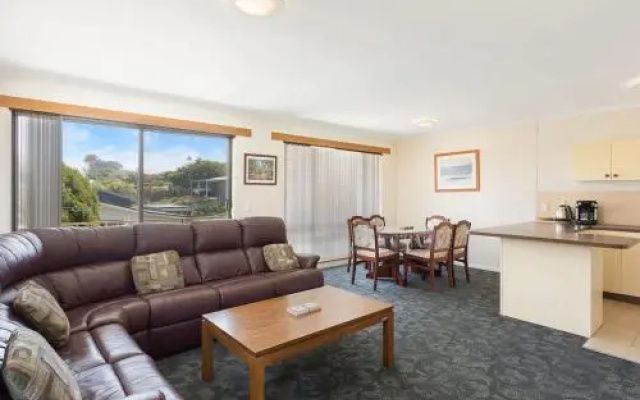 1/2 Harrington Rd