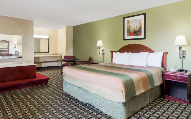 Days Inn by Wyndham Blakely