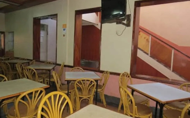 Kings Meat World Hotel