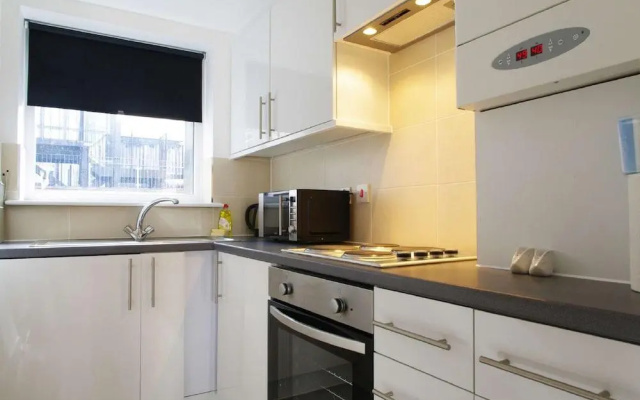 The London Agent Fitzrovia Studio 2