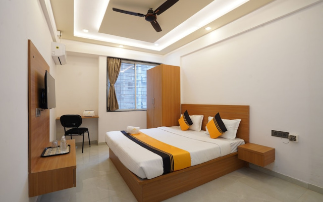 AY Plus Regency Hotel