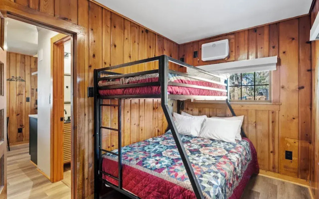 Timber Lodge Cabin 14