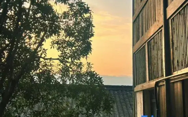 Yunoji Forest Courtyard Homestay (Wufengxi Ancient Town)