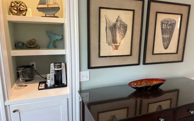 Crowne Pointe Historic Inn & Spa - Adults Only