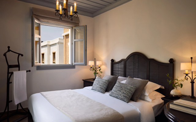 Porto Kea Suites