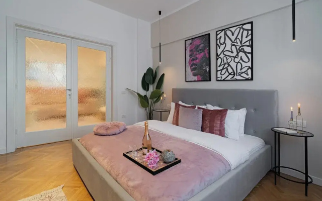 Contemporary 3-Bedroom Lofts - Modern Touches Meet Classic Elegance by Calea Victoriei