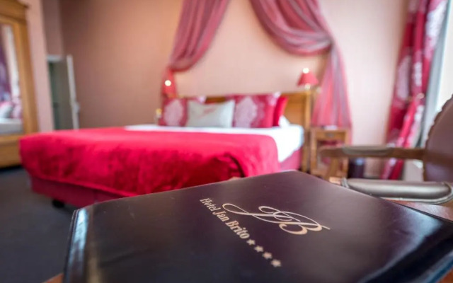 Hotel Jan Brito