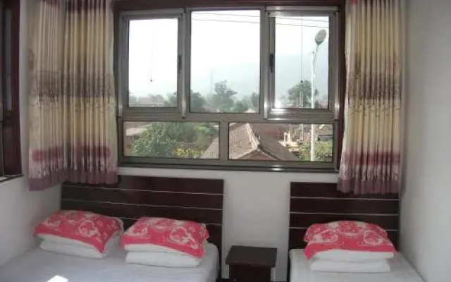 Longqingxia Jixiangyu Guesthouse