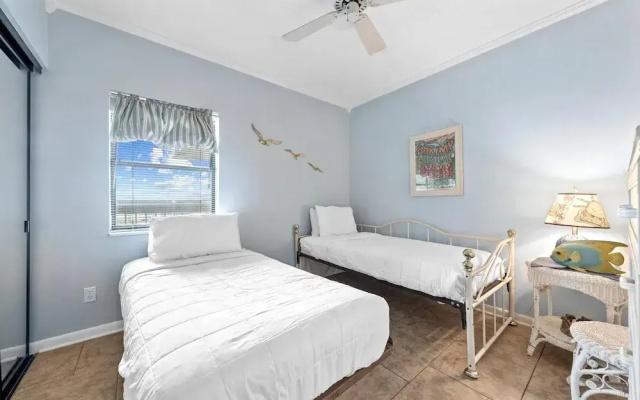 Romar Place 705