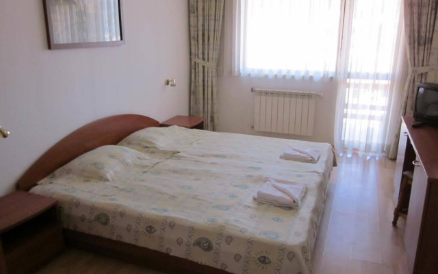 Family Hotel Karov