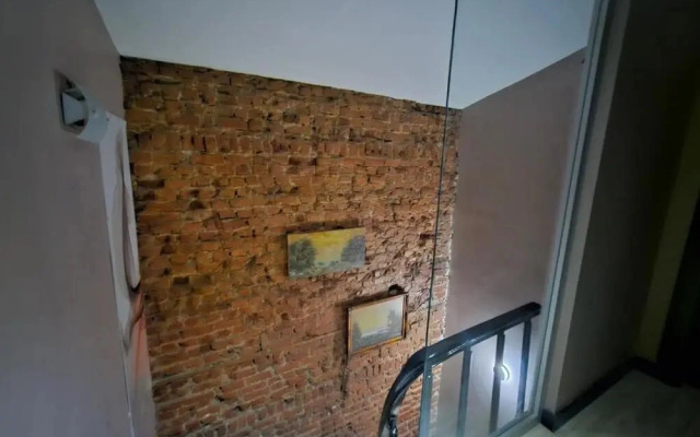 Ji̇rhouse Sariköşk Sui̇t