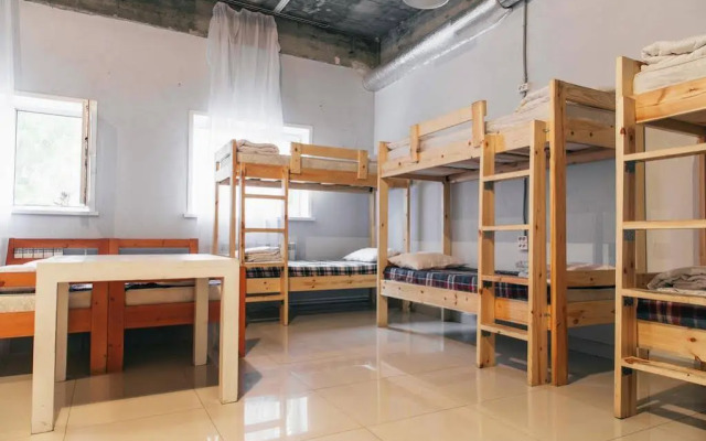 Husky Hostel