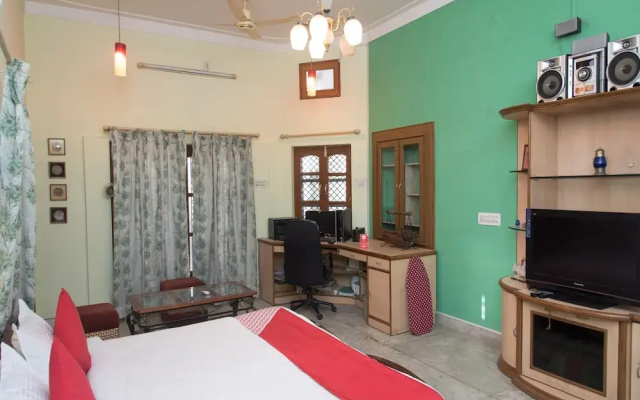 OYO 12830 Home Charming 3BHK Villa Airport Road