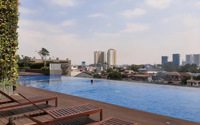 Homey Studio Apartment Springwood Residence