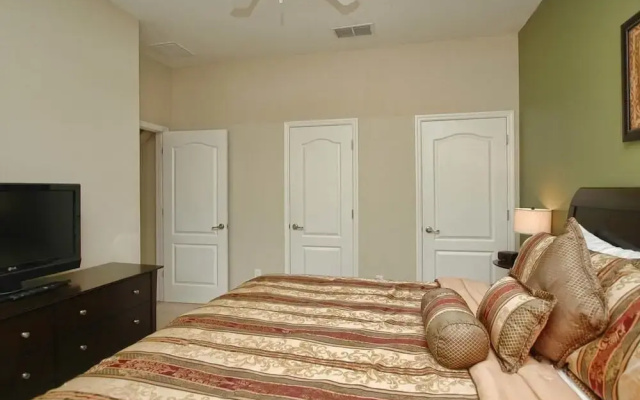 Property ID: 4.8954.3
