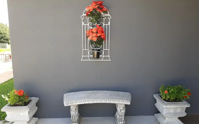 Room-cozy Room With Separate Entrance an