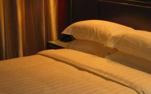 Huayi Business Hotel