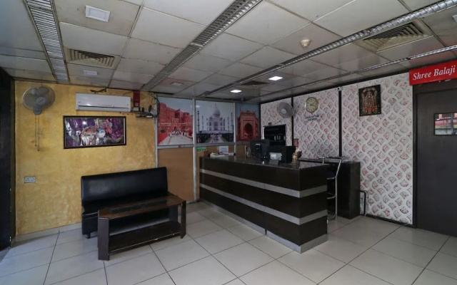 OYO 23158 Hotel The Taj
